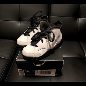 Jordan 6 retro size 9 toddler